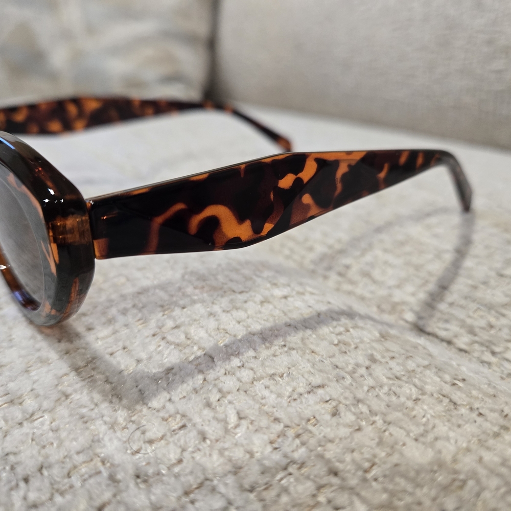 Tortoise Shell Cat Eye Sunglasses - Picture 3 of 7